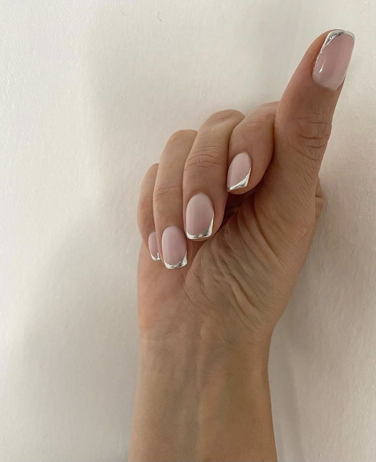 Minimalist Nail 18 Ideas: Embrace Simplicity and Elegance