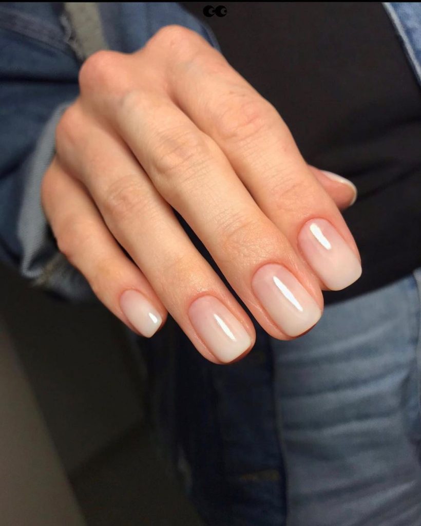 Short Gel Nails 20 Ideas: Embrace Elegance and Convenience