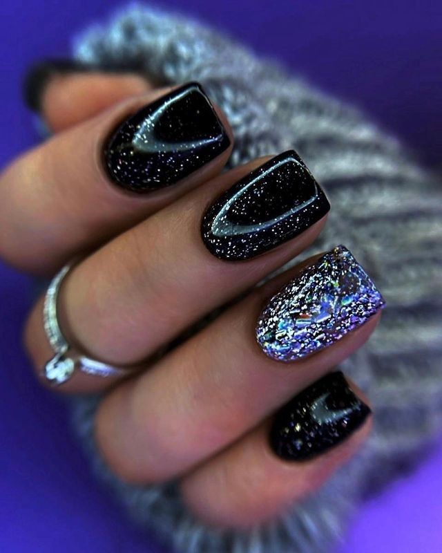 Black Nails Acrylic 20 nápadů: Přijměte odvážný a elegantní vzhled