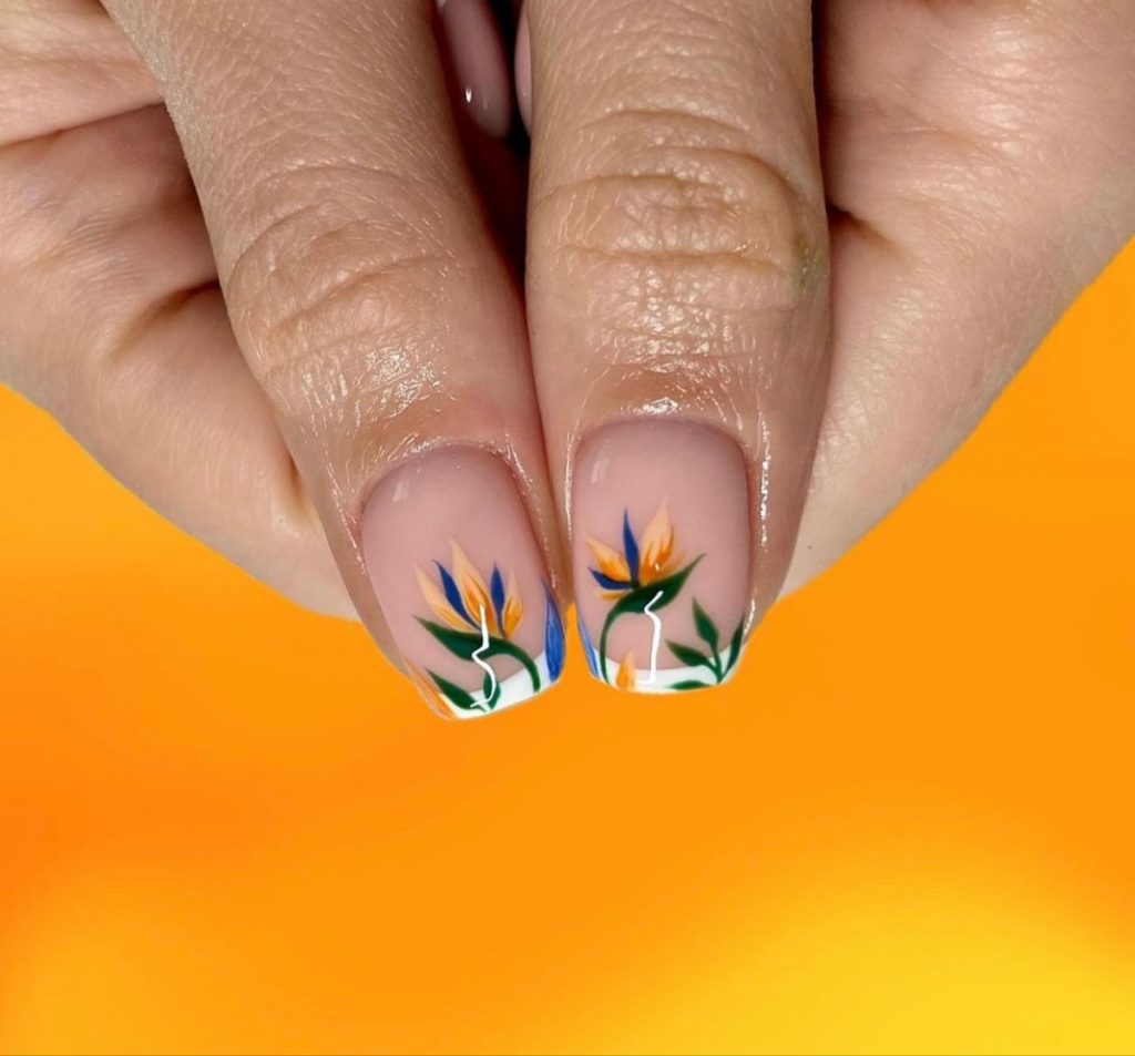 Nails Frances 24 nápadů: Zkoumání kreativních konceptů nail art