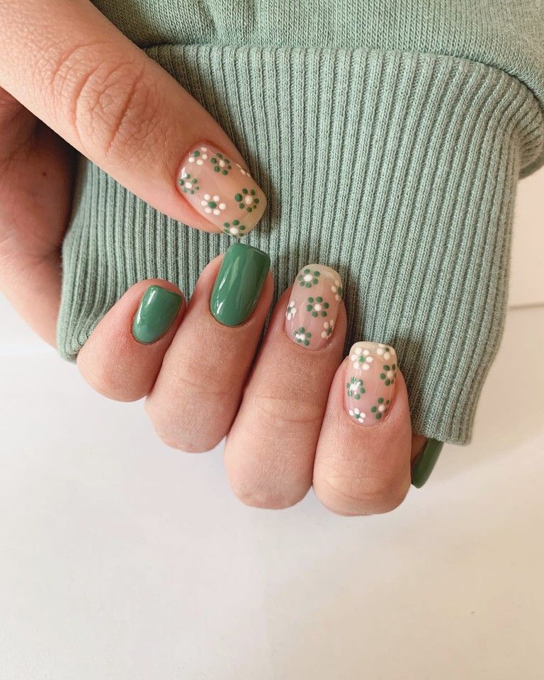 Short Gel Nails 20 Ideas: Embrace Elegance and Convenience