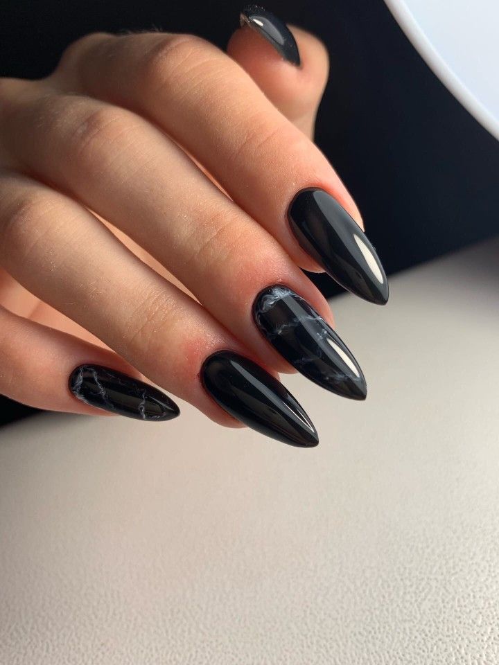 Black Nails 21 Ideas: Embracing Elegance with Dark Nail Art