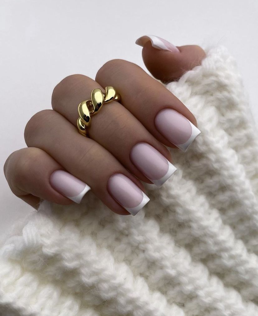 Nails Frances 24 nápadů: Zkoumání kreativních konceptů nail art