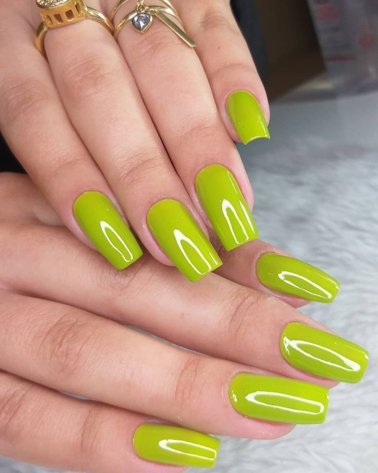 Lime Green Nails 18 Ideas: Embrace the Trendy and Vibrant Look!