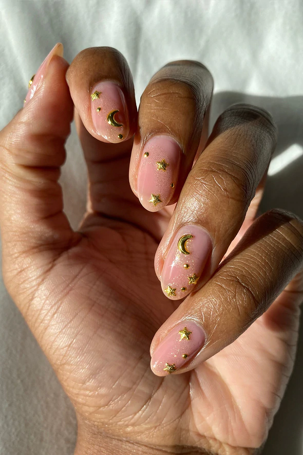 Short Nails Acrylic 16 Ideas: Embrace Elegance with Stylish and Chic Nail Designs