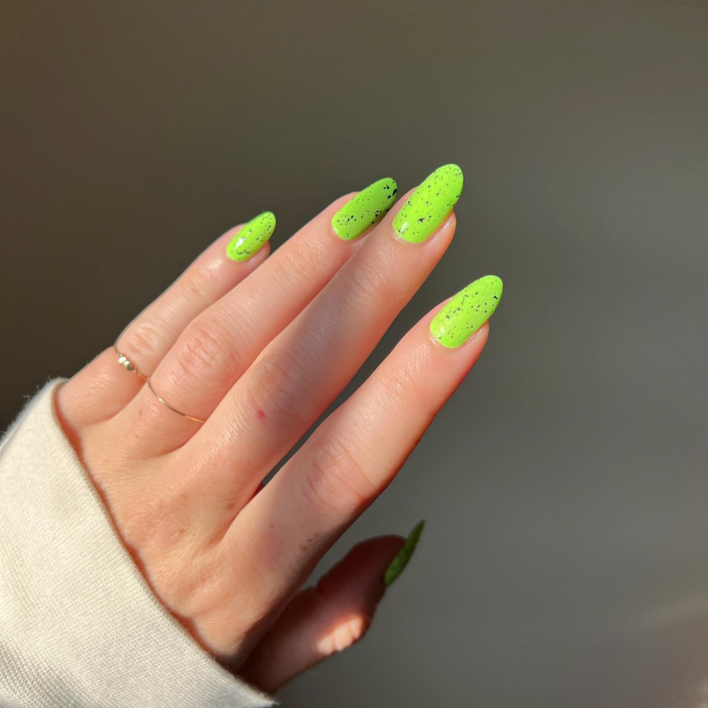 Lime Green Nails 18 Ideas: Embrace the Trendy and Vibrant Look!