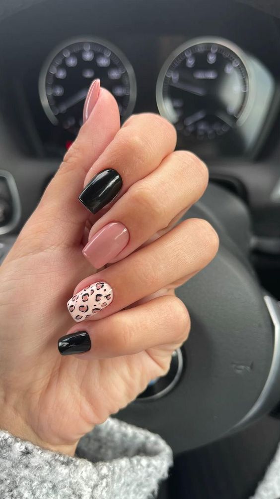 Medium Nails Acrylic 18 nápadů: Pozvedněte svou hru na nehty s těmito úžasnými vzory