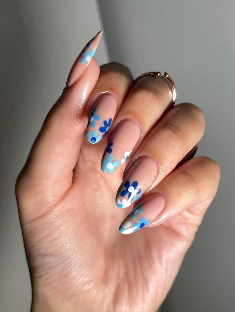 Flower Nail Art 16 Ideas: Blooming Trends for Creative Nail Enthusiasts