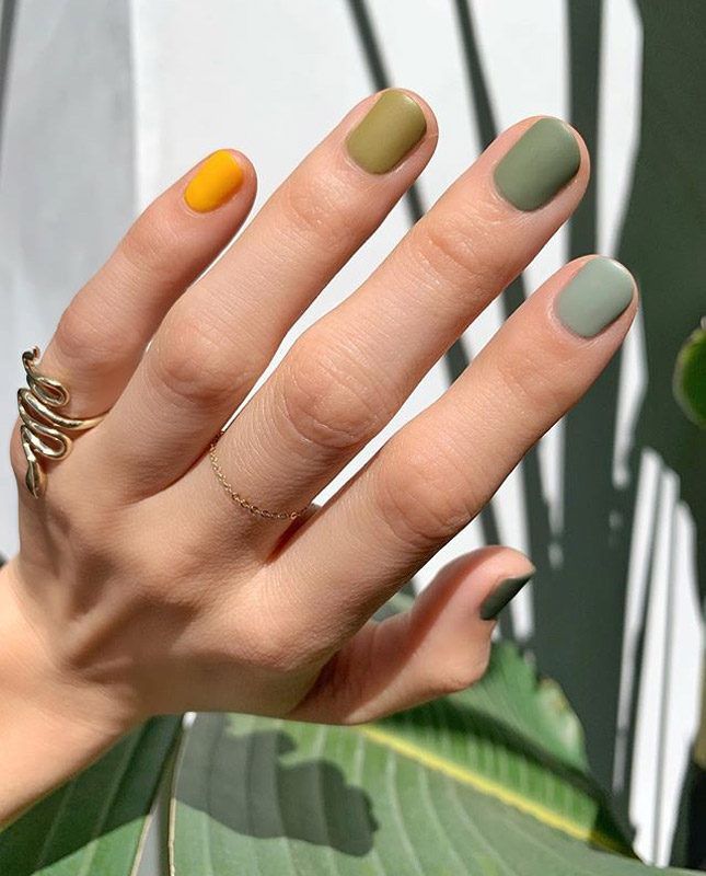 Pastel Green Nails 21 Ideas: Embrace the Subtle Elegance