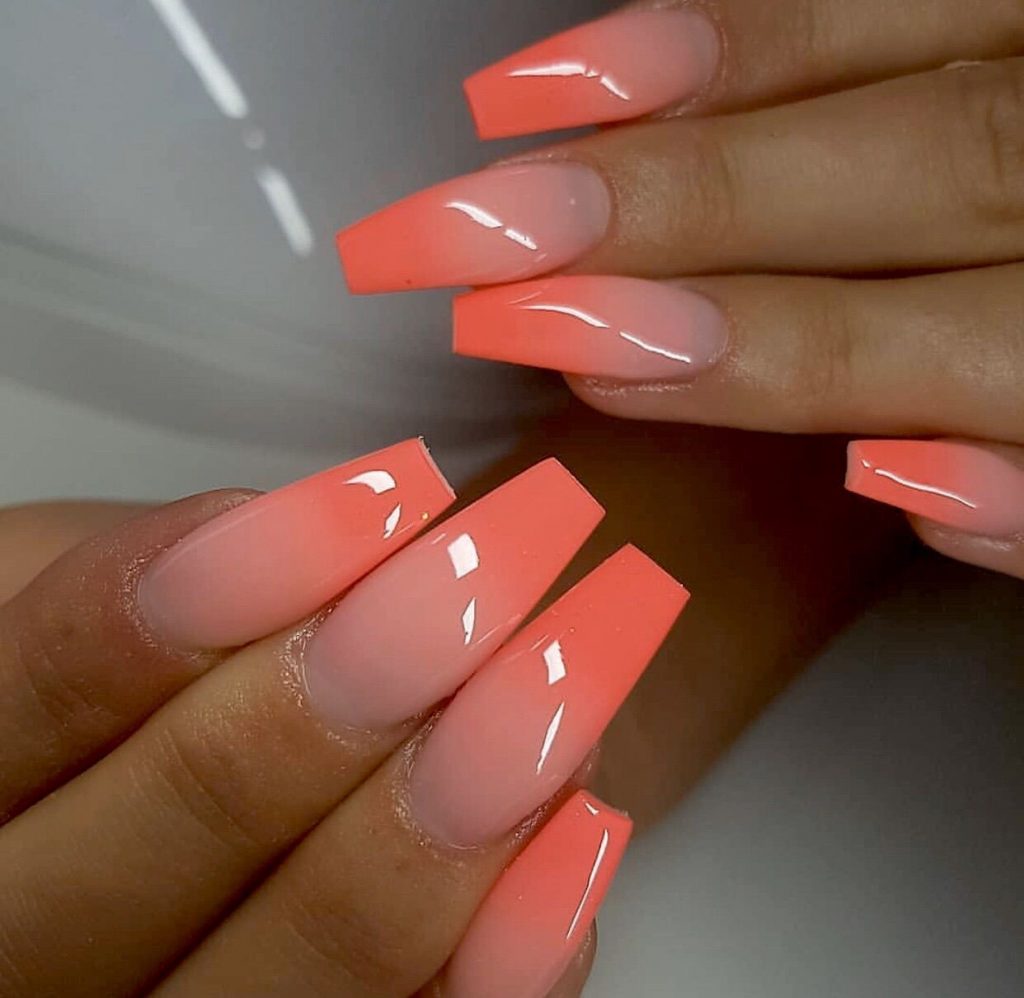 Ombre Coffin Nails 18 nápadů: Stylový a trendy trend nehtů