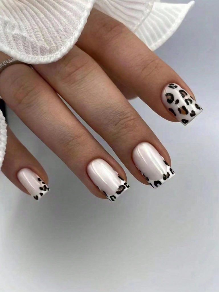 Minimalist Nail 18 Ideas: Embrace Simplicity and Elegance