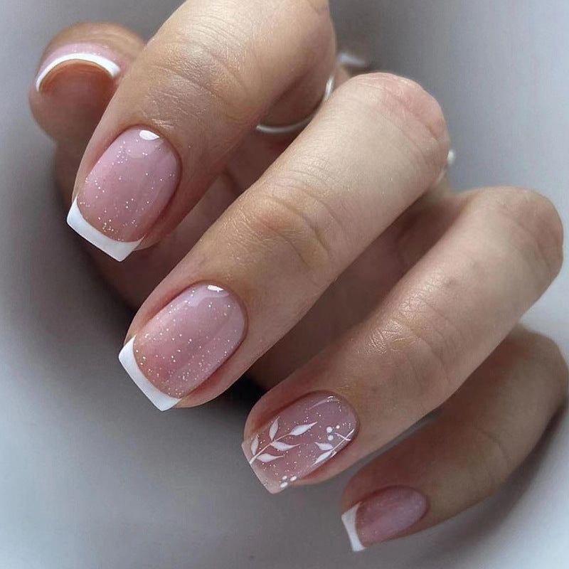 Short Nails Acrylic 16 Ideas: Embrace Elegance with Stylish and Chic Nail Designs