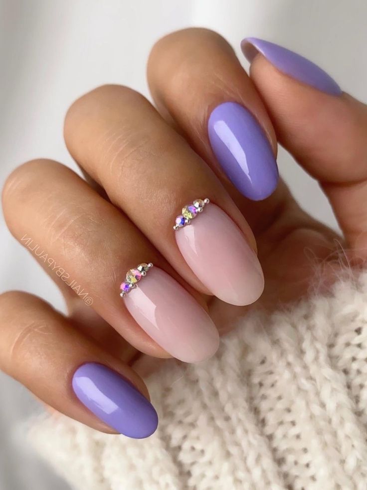 Purple Nails Acrylic 20 nápadů: Vylepšete svůj vzhled úžasnými odstíny