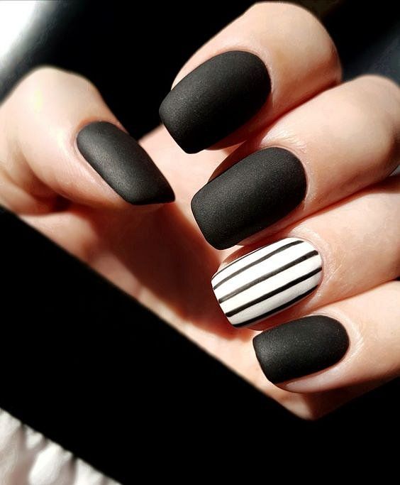 Unleash Your Creativity: Captivating Black and White Nail 21 Ideas