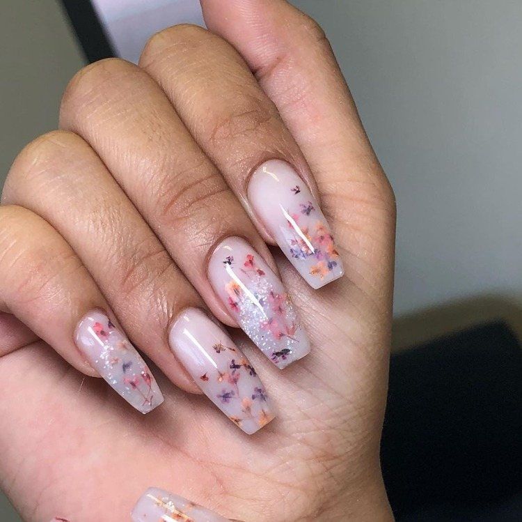 Flower Nail Art 16 Ideas: Blooming Trends for Creative Nail Enthusiasts