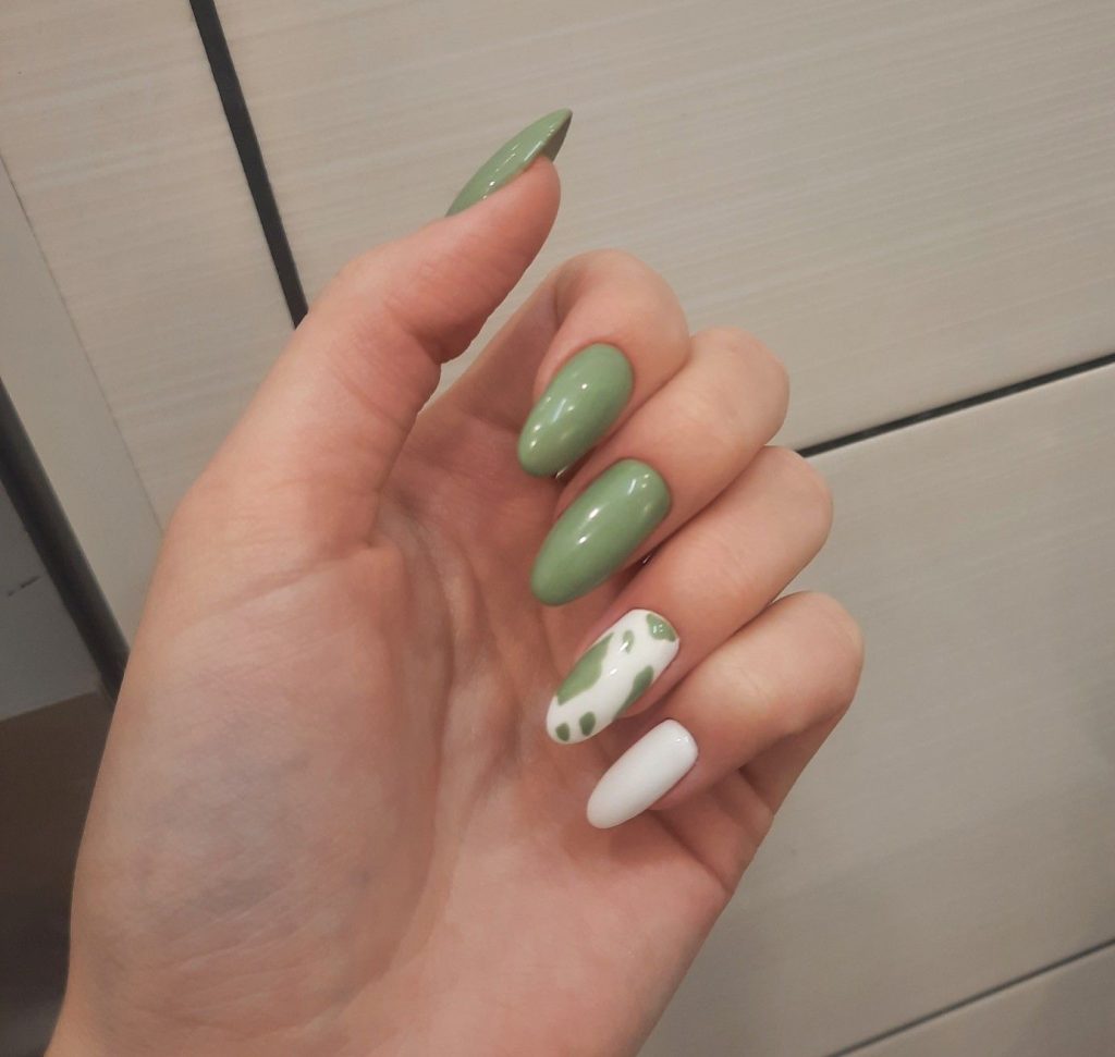 Pastel Green Nails 21 Ideas: Embrace the Subtle Elegance