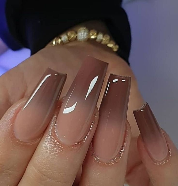 Ombre Coffin Nails 18 nápadů: Stylový a trendy trend nehtů