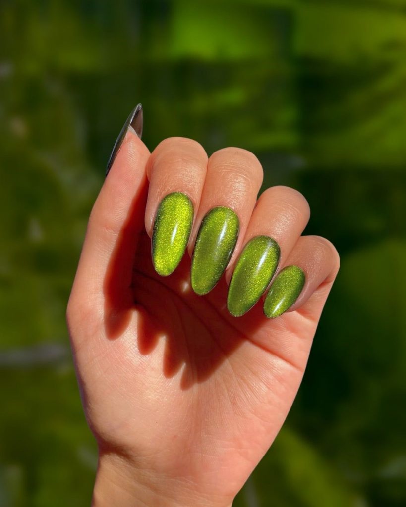 Lime Green Nails 18 Ideas: Embrace the Trendy and Vibrant Look!