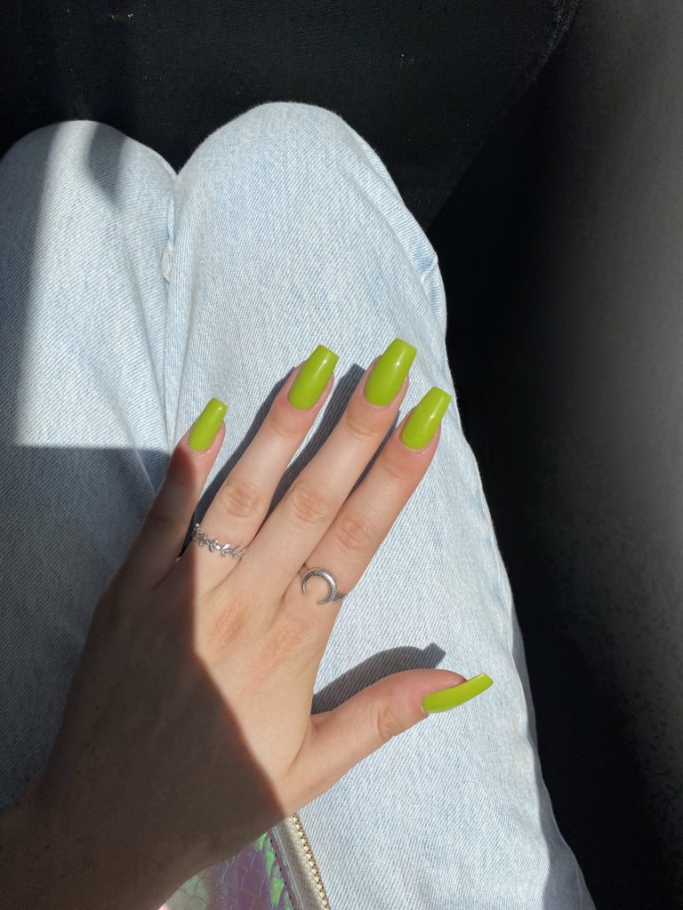 Lime Green Nails 18 Ideas: Embrace the Trendy and Vibrant Look!