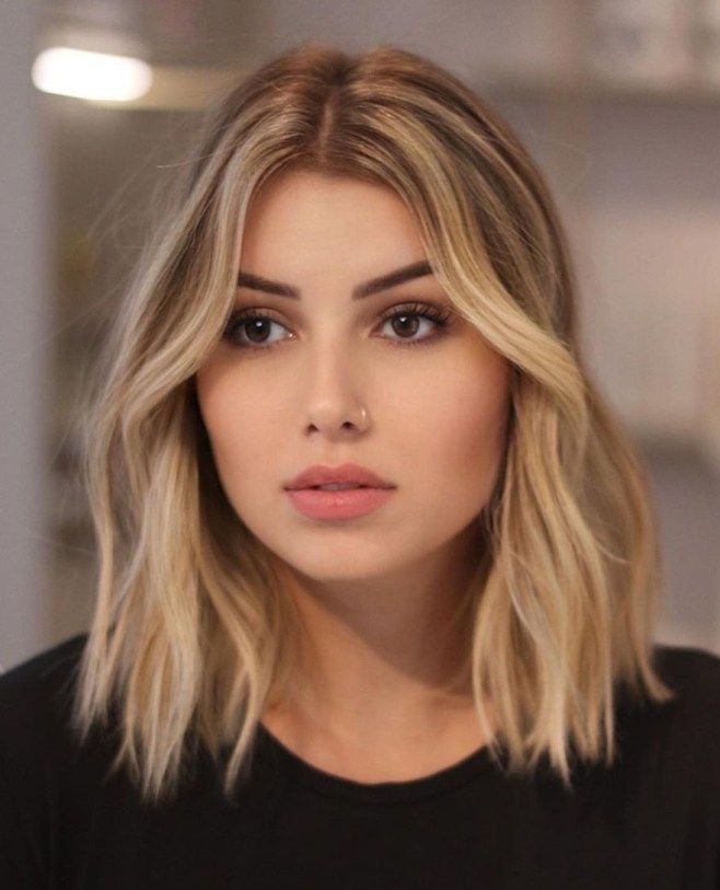 A Line Lob Haircut 16 nápadů: Přijměte trendy a elegantní vzhled