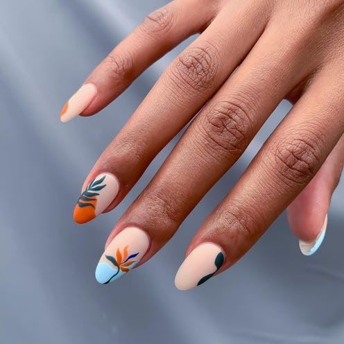 Nails Frances 24 nápadů: Zkoumání kreativních konceptů nail art