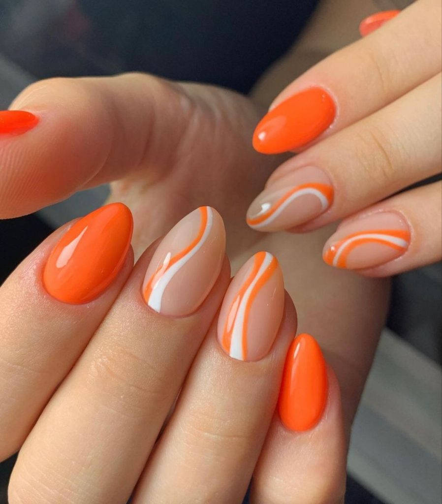 Orange Nails Acrylic 20 nápadů: Živé a trendy vzory nehtů