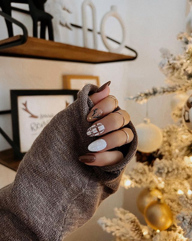 Short Winter Nails 2023 - 2024 20 Ideas: Chic and Cozy Nail Trends