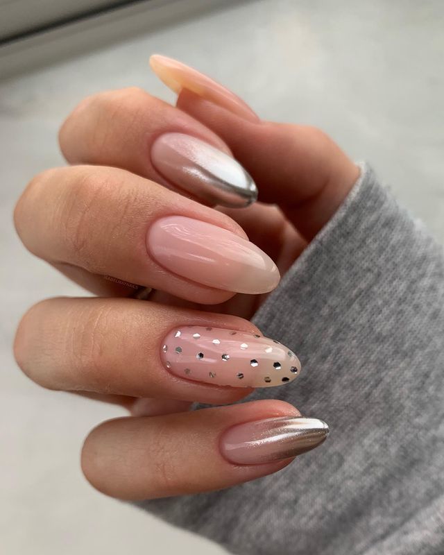 Silver Winter Nails 2023 - 2024 21 Ideas: Shimmering Elegance for the Season