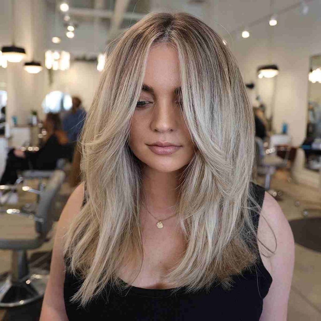 Winter Haircuts for Women 2023-2024 21 Ideas: Stay Stylish and Warm