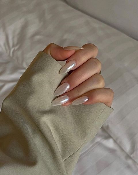 Almond Nails Winter Colors 2023 - 2024 20 Ideas: Stay Trendy and Chic!