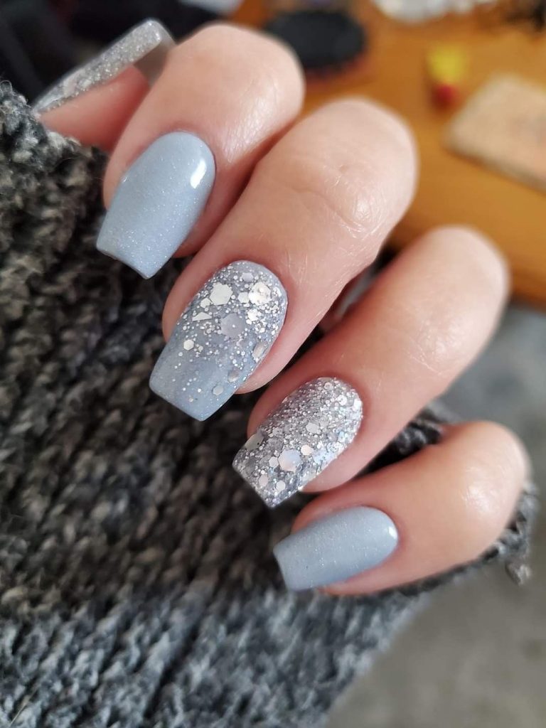 Exploring the Cozy Charm of Grey Nail Colors for Winter 20232024 18 Ideas
