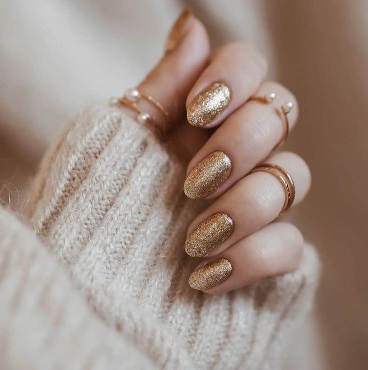 Winter Nails Solid Color 2023-2024 16 Ideas: A Trendy Guide