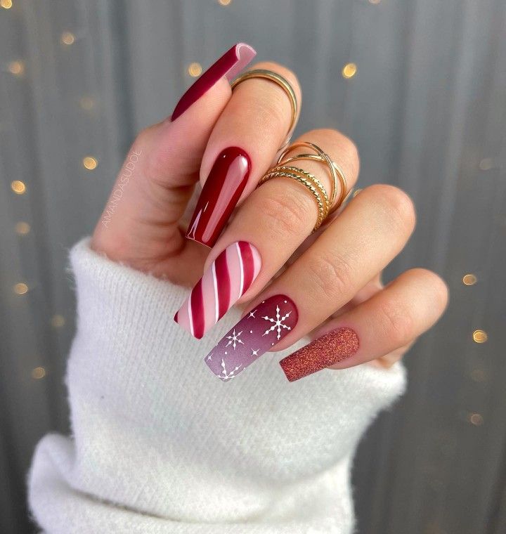 Edgy Winter Nails 2023-2024 20 nápadů: Stylově rozhýbejte svůj vzhled v chladném počasí