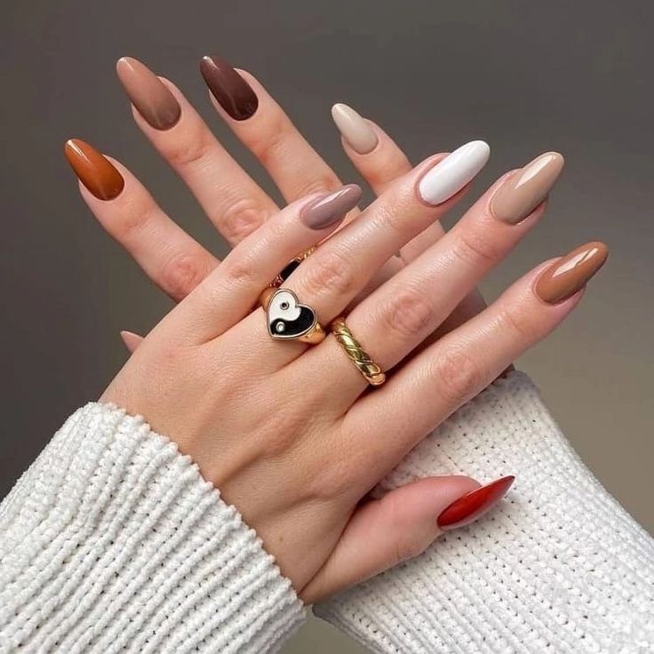 Medium Winter Nails 2023 - 2024 16 Ideas: Embrace the Season with Style