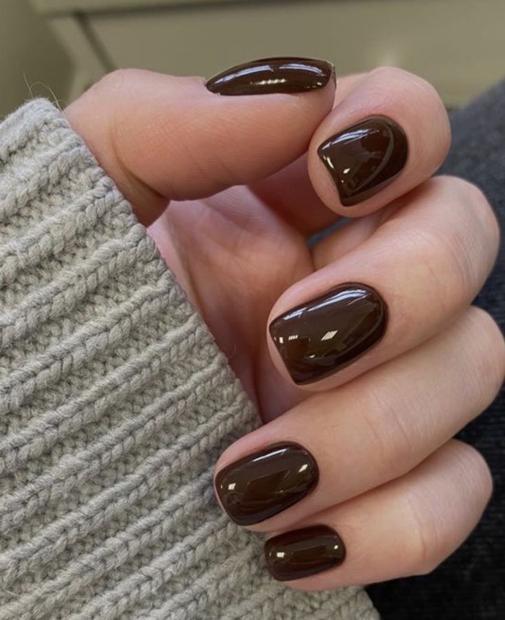 Winter Nails Acrylic Short 2023-2024 18 Ideas: Get Ready to Flaunt Your Chic Style!