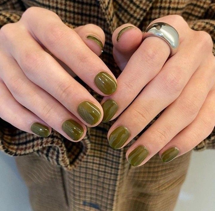 Short Winter Nails 2023 - 2024 20 Ideas: Chic and Cozy Nail Trends