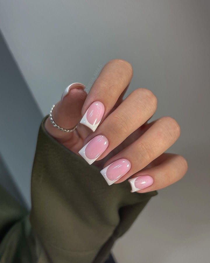 Short French Winter Nails 2023-2024 21 Ideas