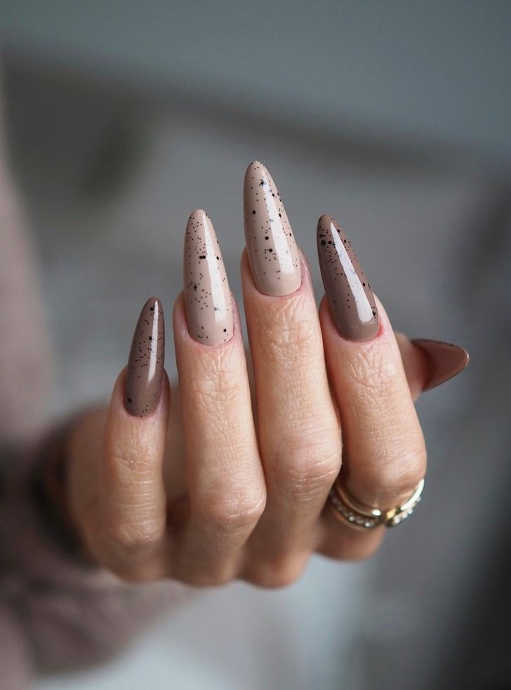 Winter Nails Solid Color 2023-2024 16 Ideas: A Trendy Guide