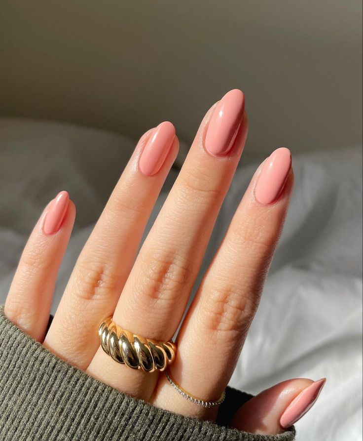 Oval Nails Winter Colors 2023 - 2024 16 Ideas