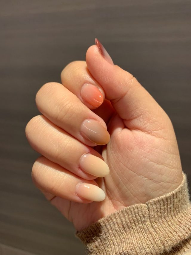 Ombre Nail Colors 21 Ideas for Winter 20232024 Get Creative with Your