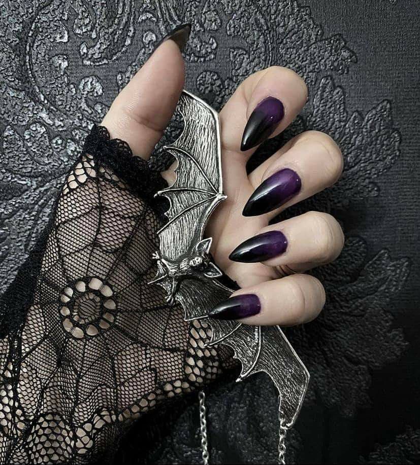 Spooky Halloween Nails 2023 18 Ideas: Get Ready for a Frightfully Fabulous Manicure!