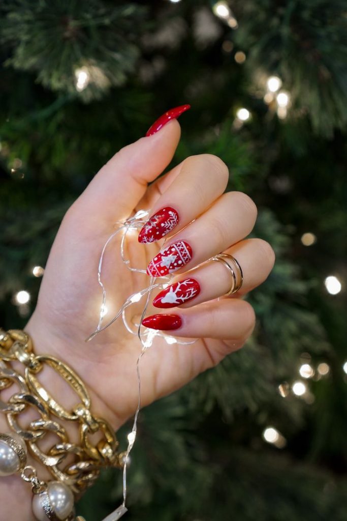 Fun Winter Nails 2023-2024 20 Ideas