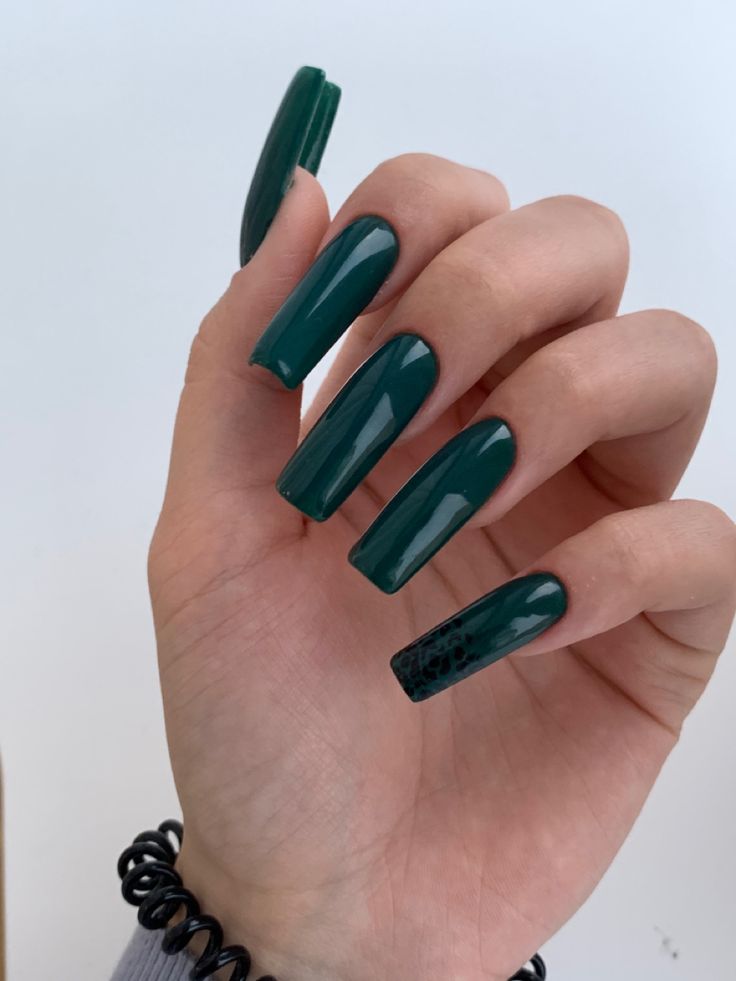 Winter Nails Square Long 2023-2024 16 nápadů: Zůstaňte styloví i v chladu