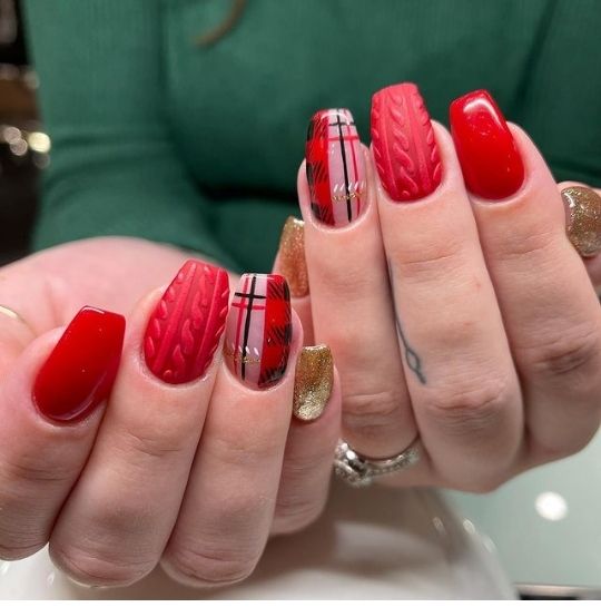 Short Gel Nails Winter 2023-2024 18 Ideas: Embrace the Season with Style