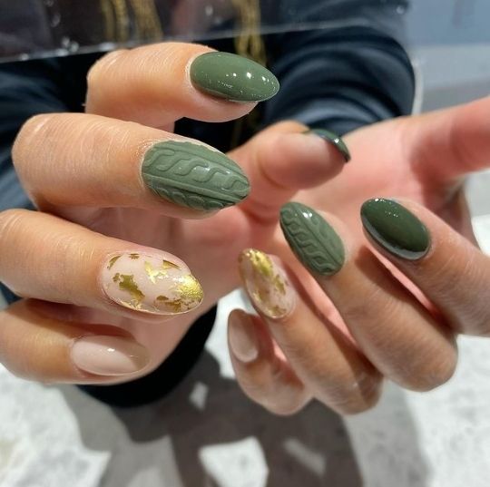 Short Gel Nails Winter 2023-2024 18 Ideas: Embrace the Season with Style