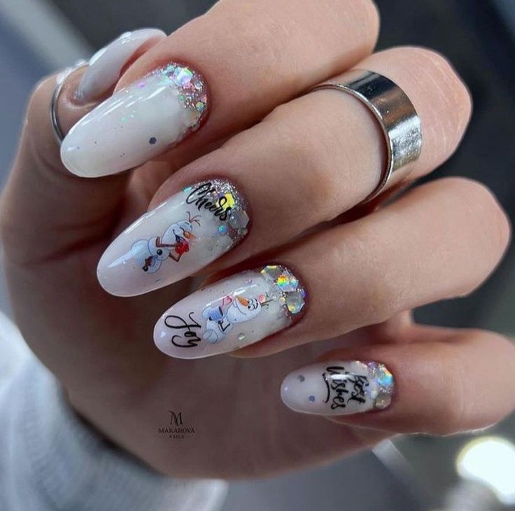 Christmas 2023 Nail Color 18 Ideas: From Classic Red to Disney Art