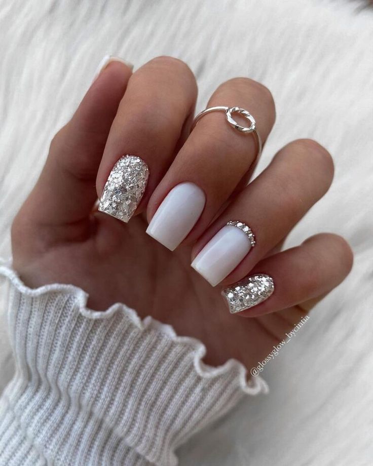 White Christmas Nails 2023 22 Ideas: The Ultimate Festive Nail Guide