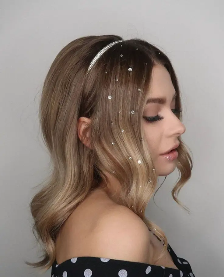 Hairstyles for New Year's Eve 2024 16 Ideas