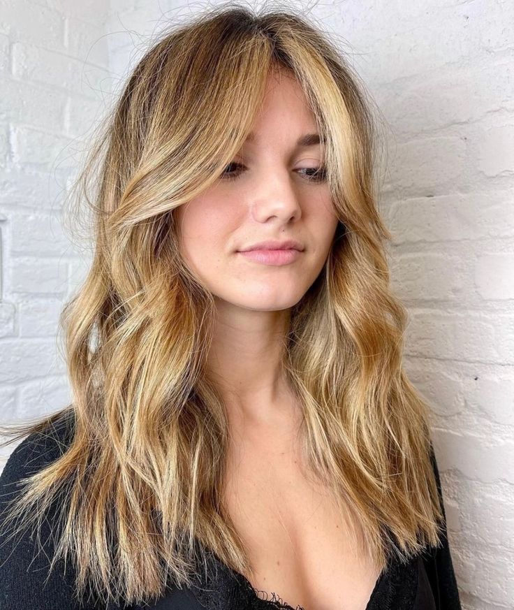 Discover 90s Haircuts 2024 21 Ideas: Modern Styles with Medium, Long, and Short Layers