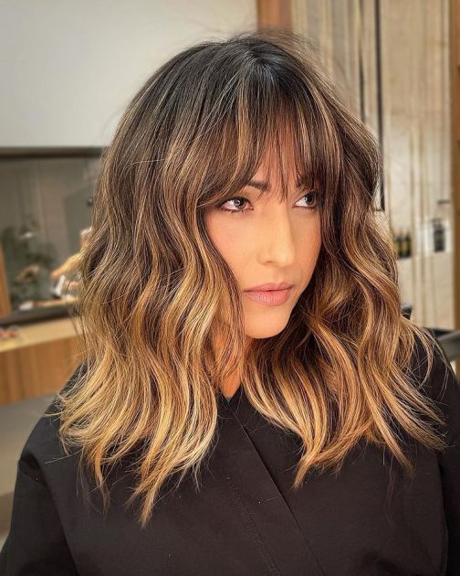 Glam Haircut 2024 21 nápadů: Styly pro ženy inspirované Hollywoodem